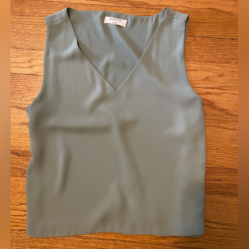 Babaton Aritzia Murphy V Neck Tank Top Blouse Sage Green